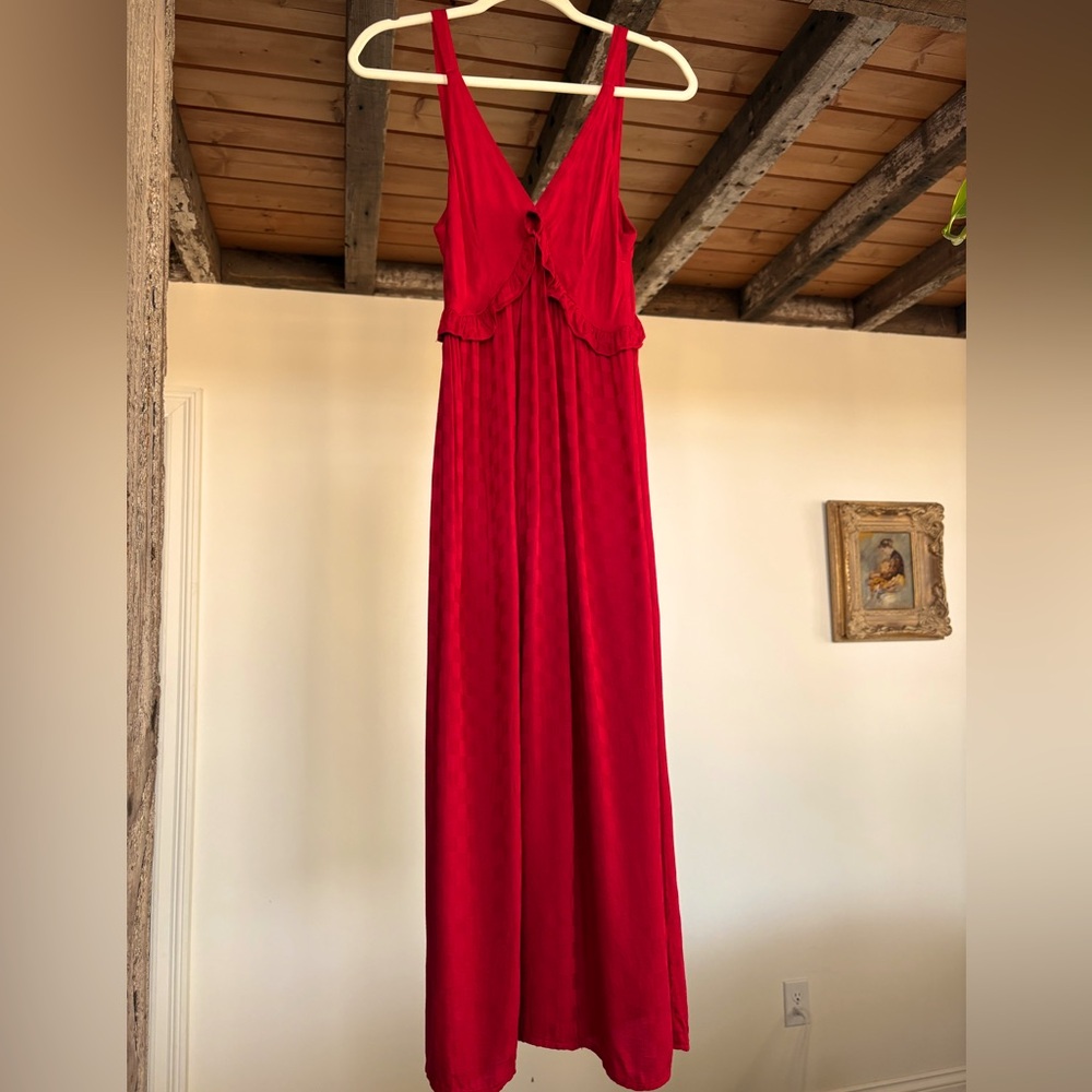 LACAUSA red sleeveless v-neck midi dress size small
